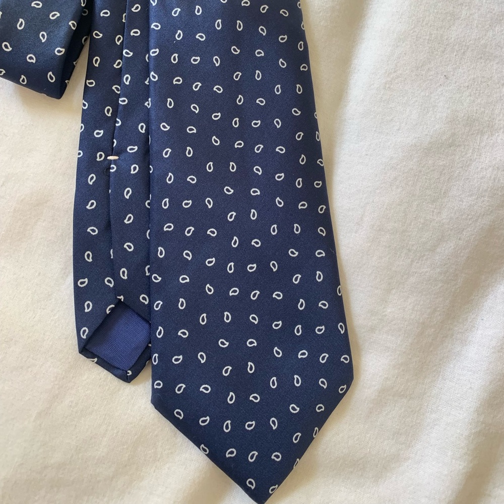 Italian fabric 100 silk tie